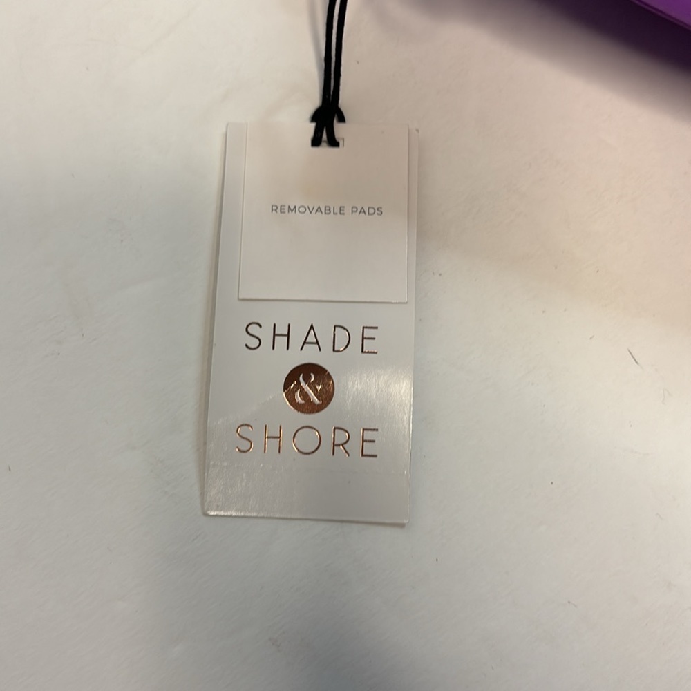 Shade and Shore Wired bikini top size 34 DD - Picture 3 of 3